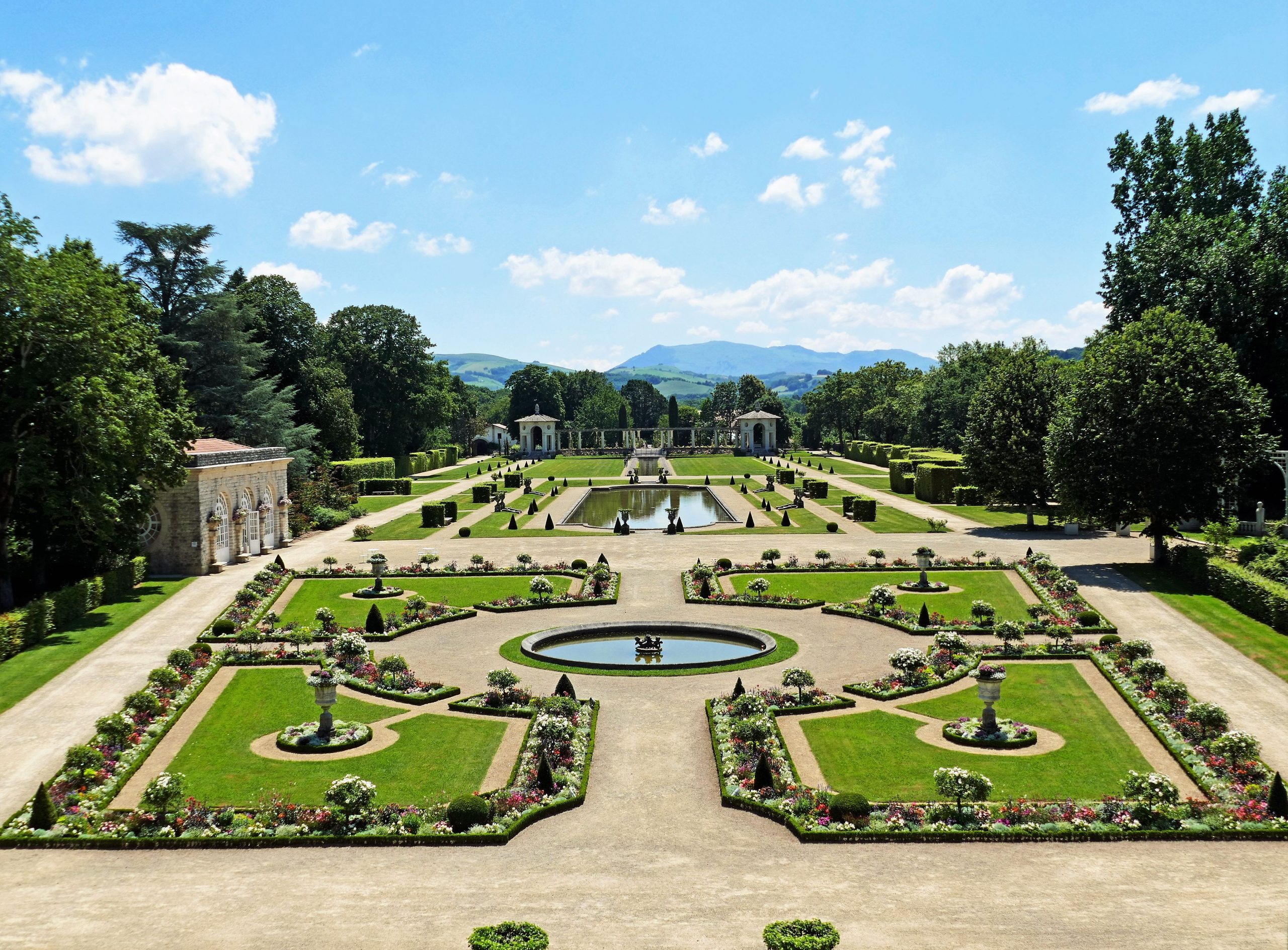 Cambo Villa Arnaga jardins à la française 001